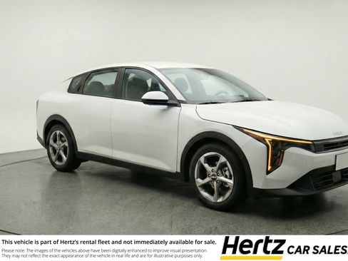 Used 2025 Kia K4 FWD image 1