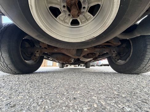 Used 2004 Toyota 4Runner SR5 AWD/4WD image 48