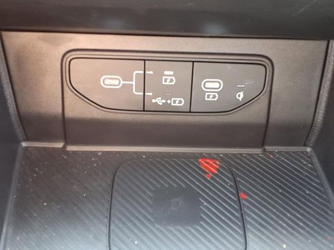 Used 2026 Kia Sportage EX FWD image 21