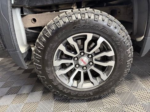 Used 2021 GMC Sierra 1500 AT4 w/ AT4 Premium Package image 40