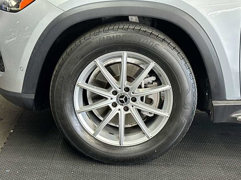 Used 2024 Mercedes-Benz GLE 350 4MATIC image 11