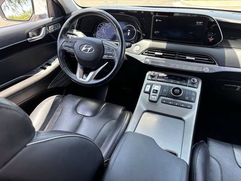 Used 2022 Hyundai Palisade Limited w/ Cargo Package FWD image 14