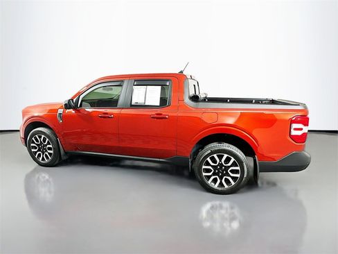 Used 2024 Ford Maverick Lariat image 4