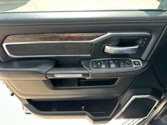 Used 2019 RAM 3500 Laramie AWD/4WD image 27