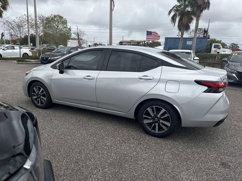 Used 2021 Nissan Versa SV image 7