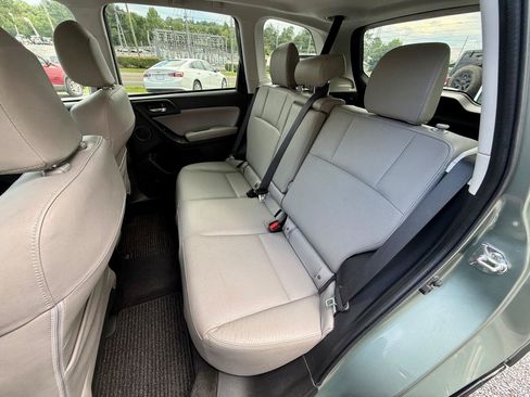Used 2014 Subaru Forester 2.5i Touring AWD/4WD image 27