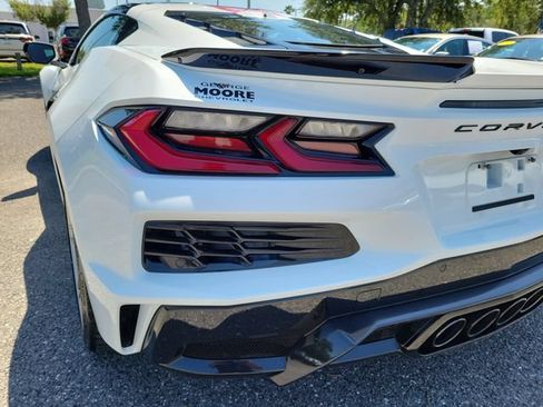 Used 2025 Chevrolet Corvette Z06 RWD image 14