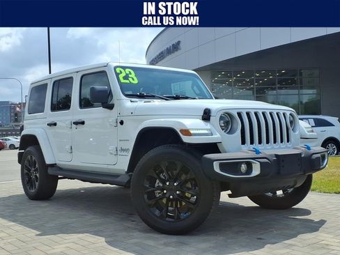 Used 2023 Jeep Wrangler Unlimited Sahara w/ Cold Weather Group AWD/4WD image 1