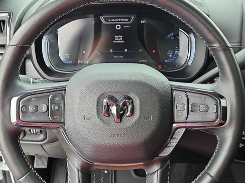 Used 2024 RAM 2500 Limited AWD/4WD image 15
