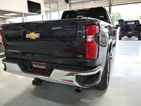 Used 2024 Chevrolet Silverado 2500 LT AWD/4WD image 5