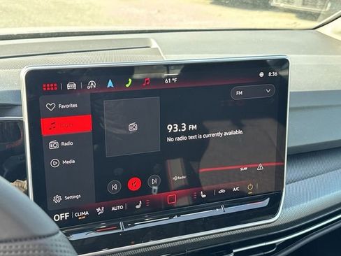 New 2026 Volkswagen GTI SE image 18