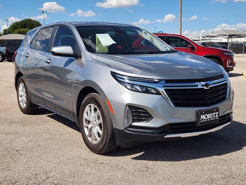 Used 2023 Chevrolet Equinox LT FWD image 3
