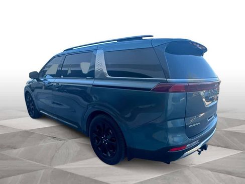 Certified 2023 Kia Carnival SX Prestige image 6