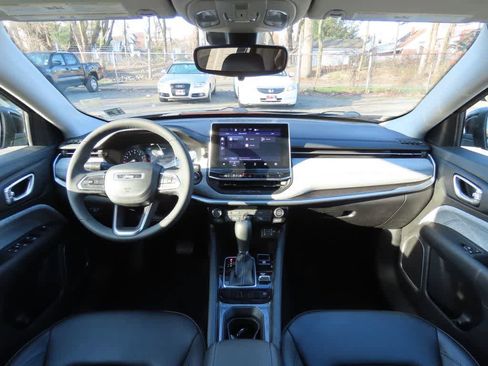 Used 2022 Jeep Compass Latitude image 19