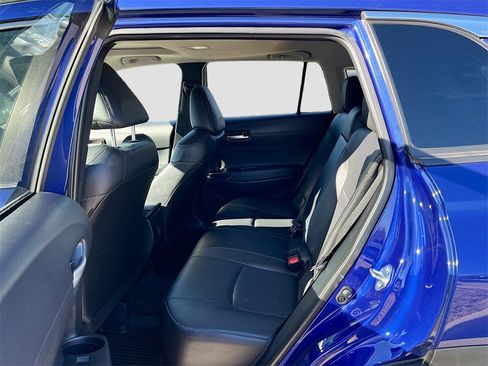 Used 2024 Toyota Corolla Cross XLE image 26