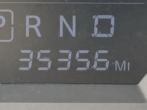 Used 2017 Nissan Titan S image 11