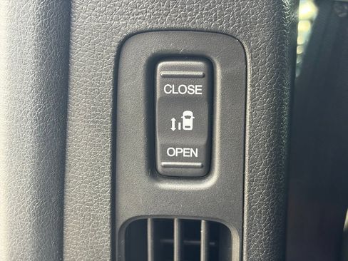 Used 2025 Honda Odyssey Sport-L image 19