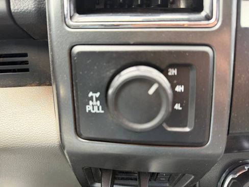 Used 2022 Ford F250 XLT w/ XLT Premium Package AWD/4WD image 16