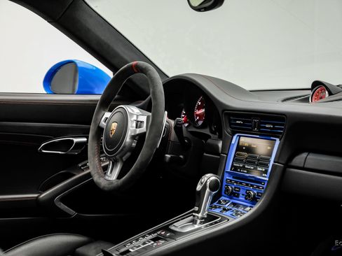 Used 2016 Porsche 911 Turbo S AWD/4WD image 58