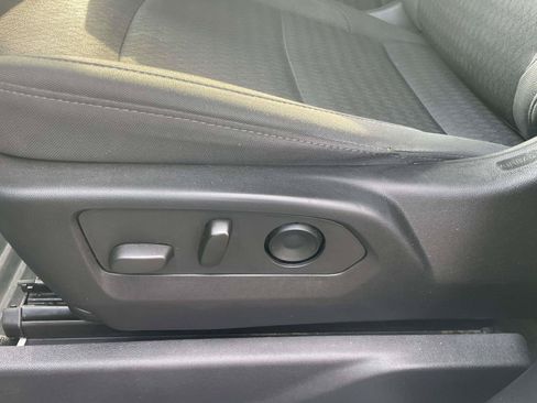Used 2022 Chevrolet Silverado 1500 Custom RWD image 14