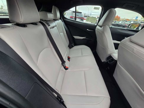 New 2025 Lexus UX 300h FWD image 15