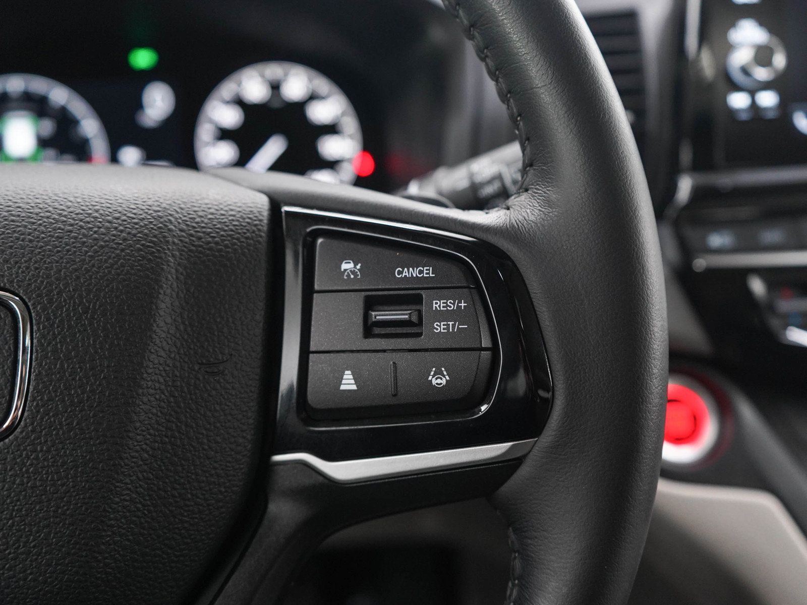 Used 2025 Honda Odyssey EX-L image 29