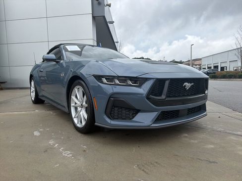 Used 2025 Ford Mustang GT Premium image 1