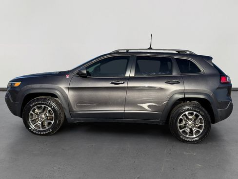 Used 2021 Jeep Cherokee Trailhawk w/ Technology Group image 2