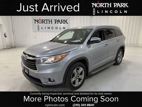 Used 2016 Toyota Highlander Limited image 1