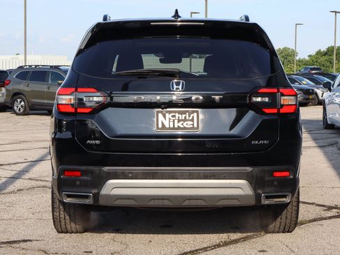 Used 2023 Honda Pilot Elite image 5