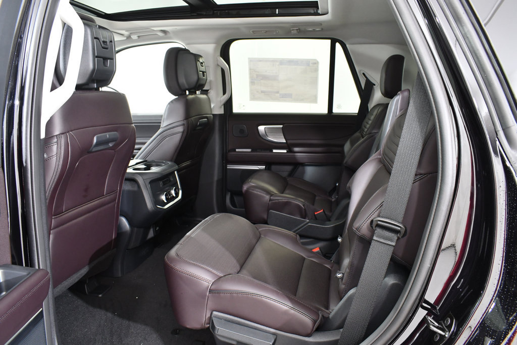 New 2027 Ford Expedition Platinum w/ Platinum Ultimate Package AWD/4WD image 16