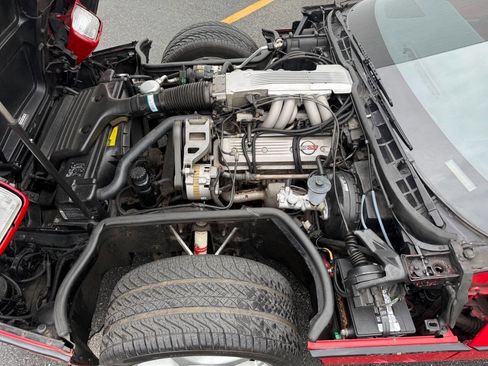 Used 1987 Chevrolet Corvette Convertible RWD image 15