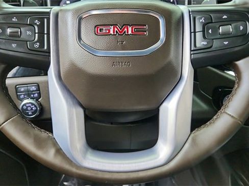 Used 2024 GMC Sierra 1500 SLT w/ SLT Premium Plus Package image 40