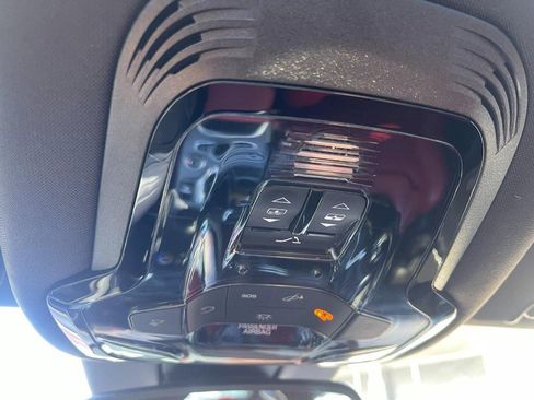 Used 2022 Alfa Romeo Giulia Veloce image 31