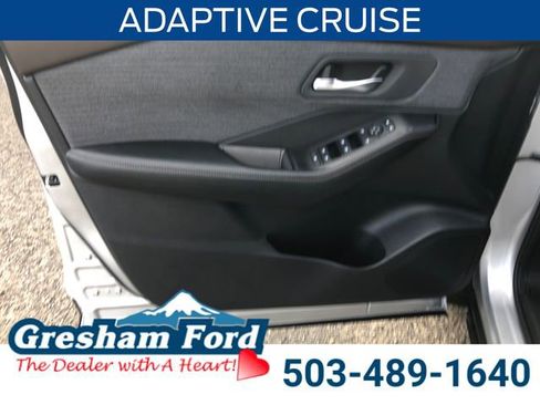 Used 2021 Nissan Rogue SV image 12