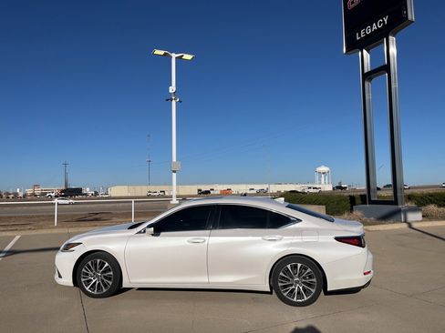Used 2020 Lexus ES 350 w/ Premium Package image 3
