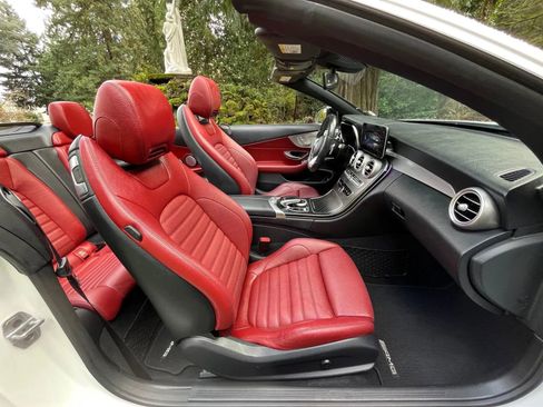 Used 2019 Mercedes-Benz C 300 Cabriolet image 12