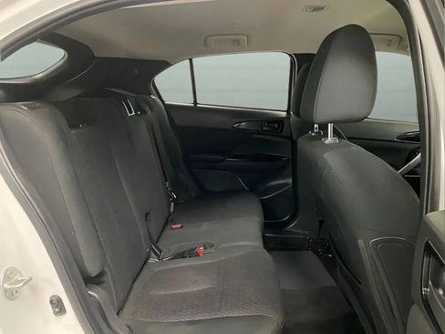 Used 2020 Mitsubishi Eclipse Cross LE FWD image 12