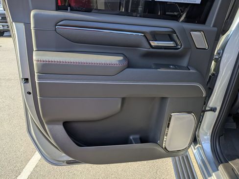 Used 2026 GMC Sierra 2500 AT4X AWD/4WD image 30
