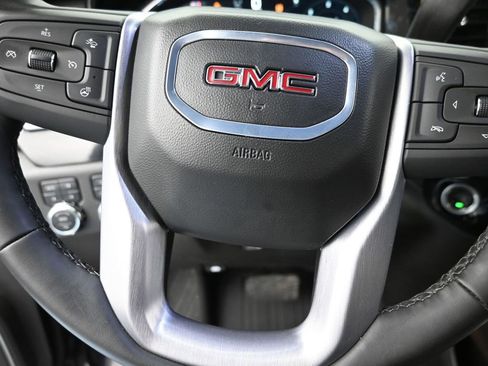 Used 2024 GMC Sierra 2500 SLT image 17