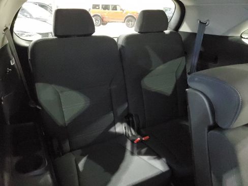 Used 2020 Kia Sorento LX FWD image 21