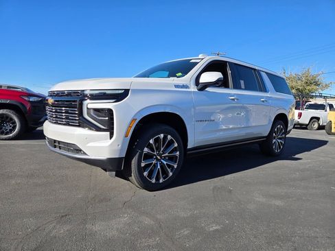 New 2025 Chevrolet Suburban High Country image 2