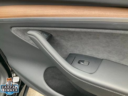 Used 2024 Tesla Model Y Long Range image 72