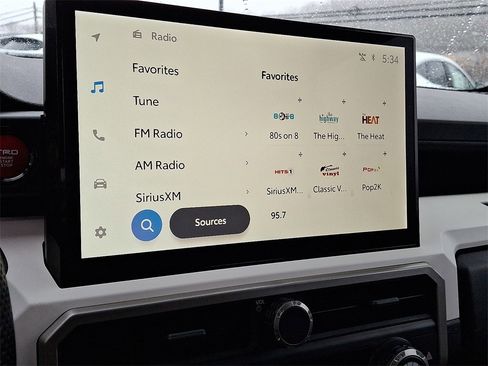 Used 2024 Toyota Tacoma TRD Off-Road image 17