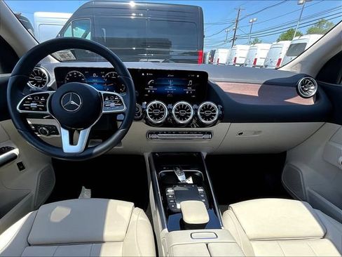 Certified 2023 Mercedes-Benz GLA 250 4MATIC image 9
