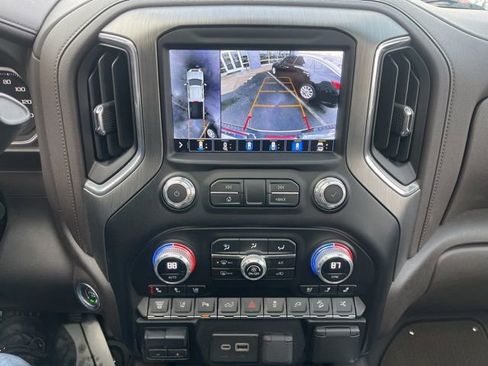 Used 2023 GMC Sierra 2500 Denali w/ Denali Ultimate Package image 25