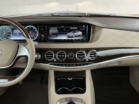 Used 2017 Mercedes-Benz S 550 4MATIC Sedan image 9