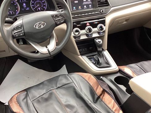 Used 2019 Hyundai Elantra SEL FWD image 14