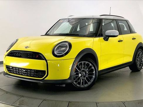 Certified 2025 MINI Cooper S image 11