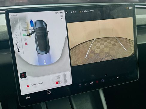 Used 2024 Tesla Model 3 Standard Range RWD image 22